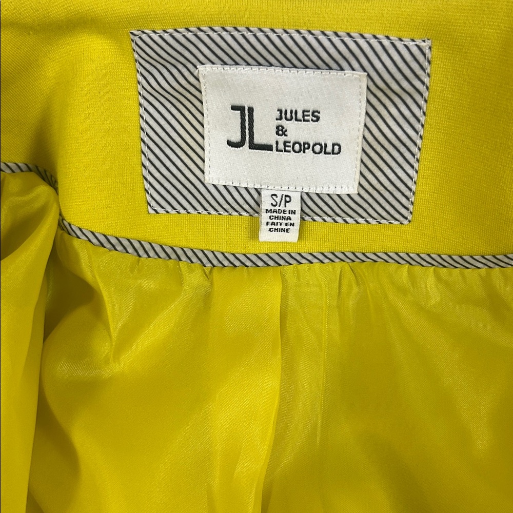 SET jacket and Top - Picture 9 of 15